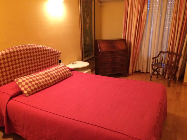 Bedroom in OK Apartment Barcelona