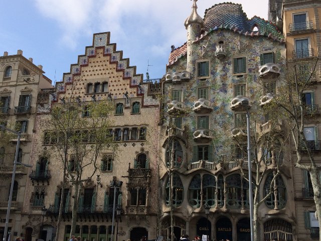 Near OK Apartment Barcelona is Gaudí’s Casa Batlló