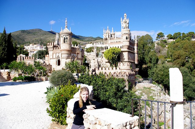Abby en el Castillo de Colomares, Benalmádena, Málaga
